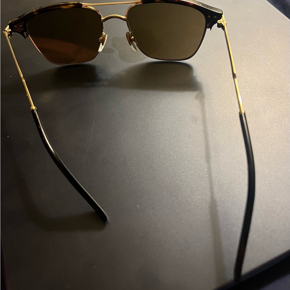 Gucci Sunglasses - Picture 3 of 4